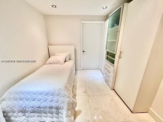 Apartment for rent  Unit #1007 - photo 7430260