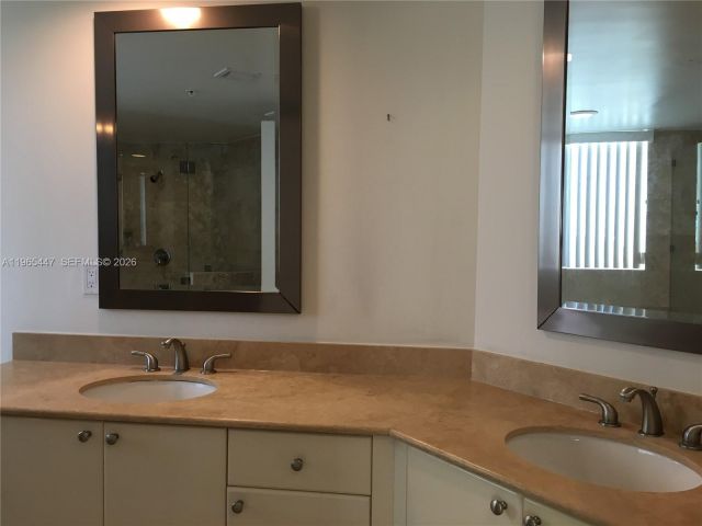 Apartment for rent  Unit #406E - photo 7429162