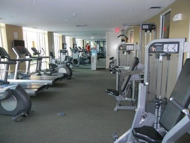 Apartment for rent  Unit #406E - photo 7429170