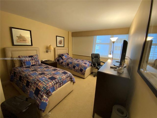 Apartment for rent  Unit #1404 - photo 7430002