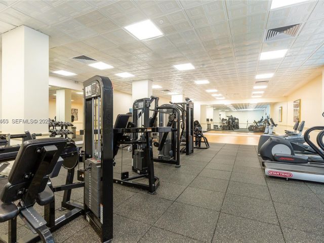 Apartment for rent  Unit #1404 - photo 7430009