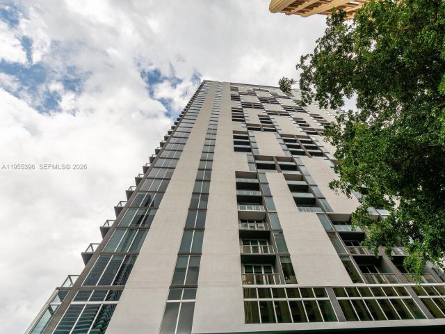 Apartment for sale  Unit #805 - photo 7429445