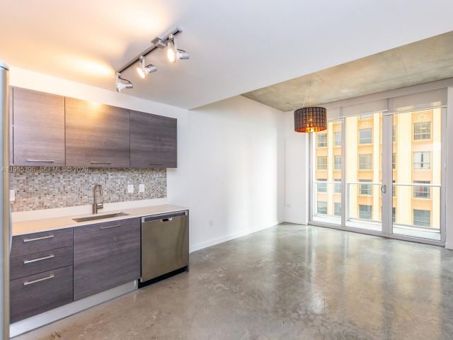 Apartment for sale  Unit #805 - photo 7429450