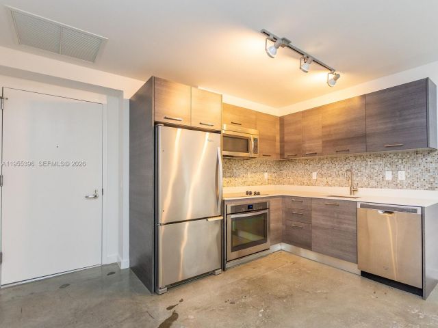 Apartment for sale  Unit #805 - photo 7429454