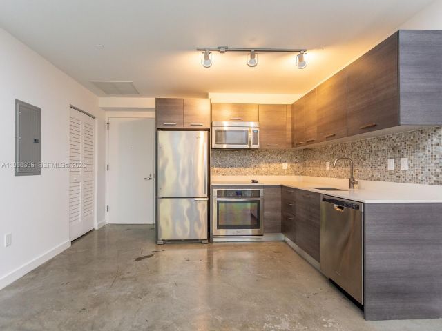 Apartment for sale  Unit #805 - photo 7429455