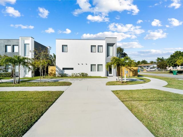 Home for sale at 18700 SW 117th Ave - photo 7509108