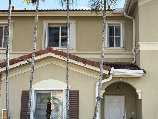 Home for rent at 10776 NW 84th Ln 8-30 - photo 7485483