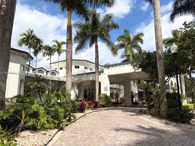 Home for rent at 10776 NW 84th Ln 8-30 - photo 7485494