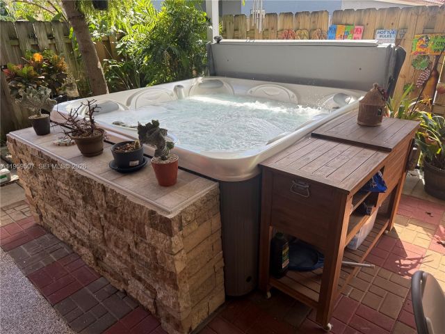 Home for sale at 5320 NW 190th St - photo 7428597