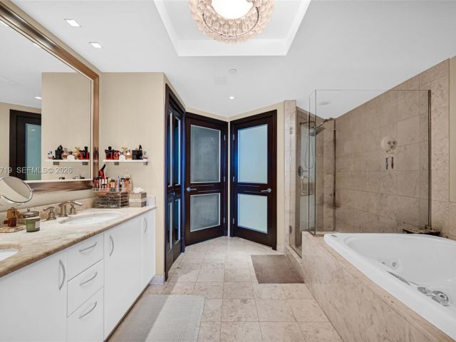 Apartment for sale  Unit #3607 - photo 7511614