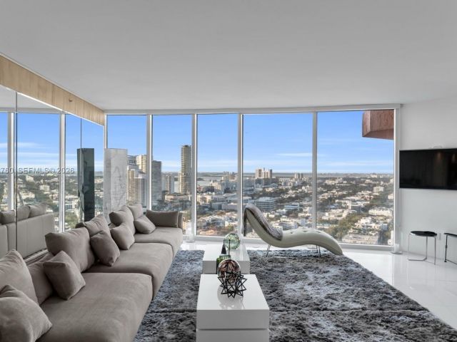 Apartment for rent  Unit #3105 - photo 7517473