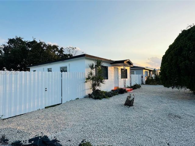 Home for sale at 1100 NW 75th St - photo 7429025