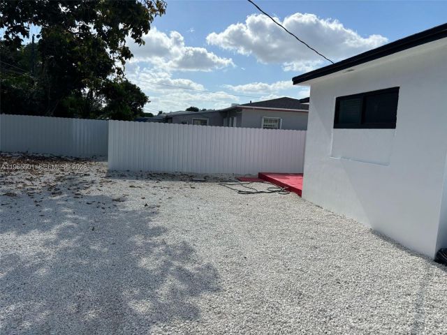 Home for sale at 1100 NW 75th St - photo 7429027