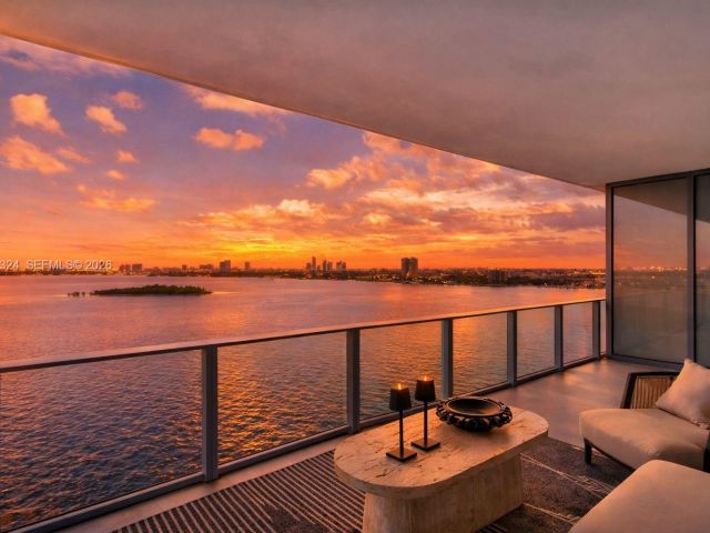 Apartment for rent  Unit #1203 - photo 7429608