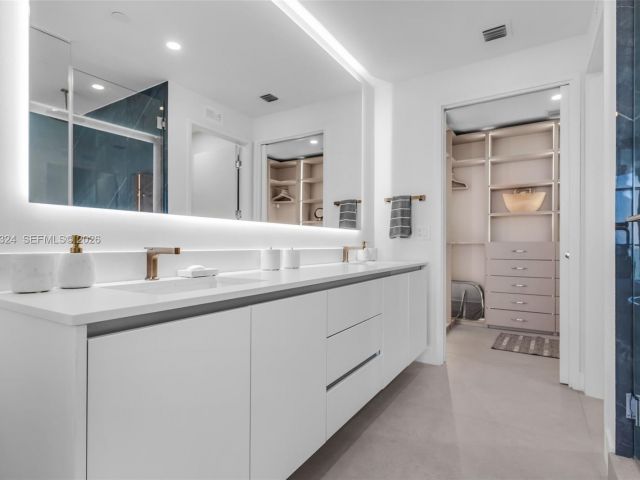 Apartment for rent  Unit #1203 - photo 7429615