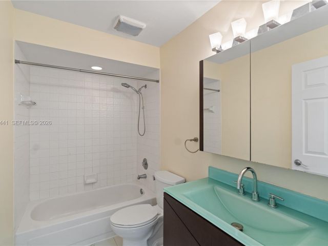 Home for rent at 11009 Mainsail Dr 11009 - photo 7487005