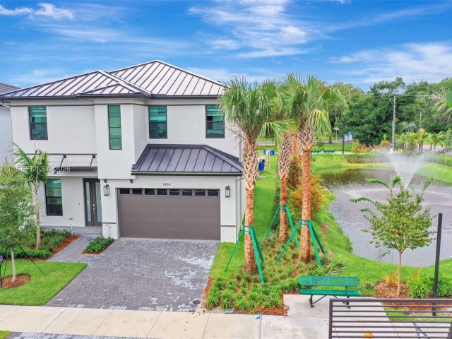 Home for rent at 1454 SW 23rd St - photo 7482946