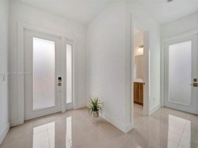 Home for rent at 1454 SW 23rd St - photo 7482950