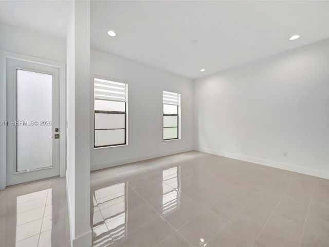 Home for rent at 1454 SW 23rd St - photo 7482953