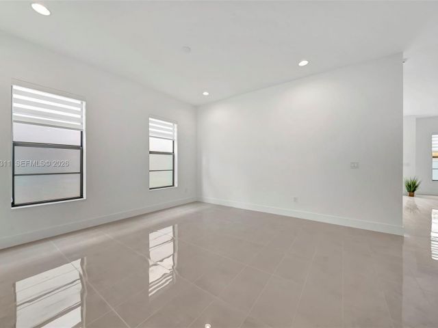 Home for rent at 1454 SW 23rd St - photo 7482954