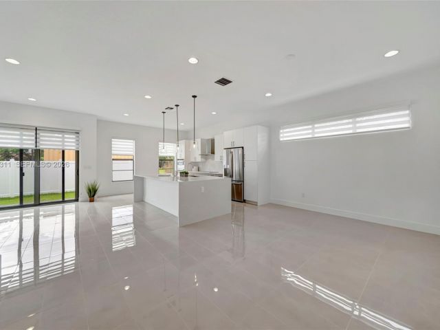 Home for rent at 1454 SW 23rd St - photo 7482955