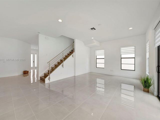 Home for rent at 1454 SW 23rd St - photo 7482958