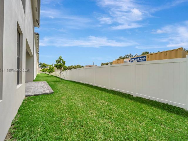 Home for rent at 1454 SW 23rd St - photo 7482961