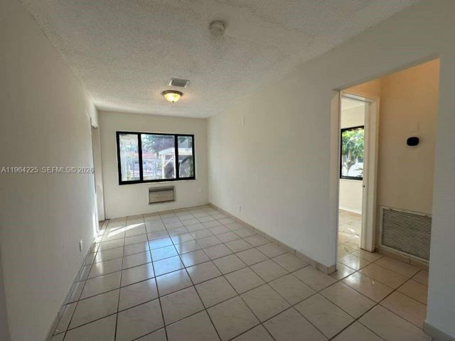 Home for rent at 926 Polk St - photo 7473674