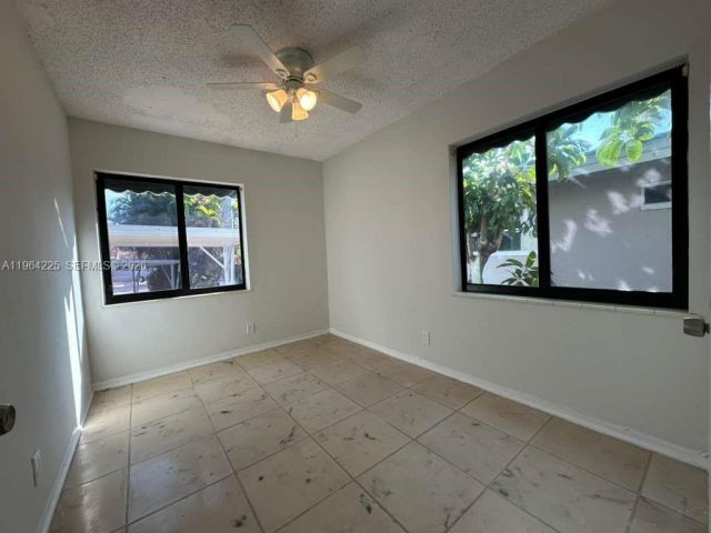 Home for rent at 926 Polk St - photo 7473681