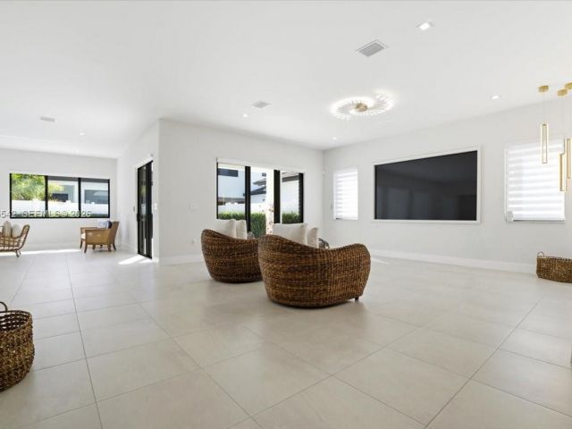 Home for sale at 8096 NW 48th Ter - photo 7431617