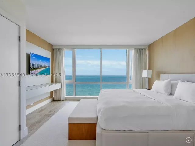 3-bedroom condo for sale in Miami Beach - 102 24th St 1119 - MondialRealty