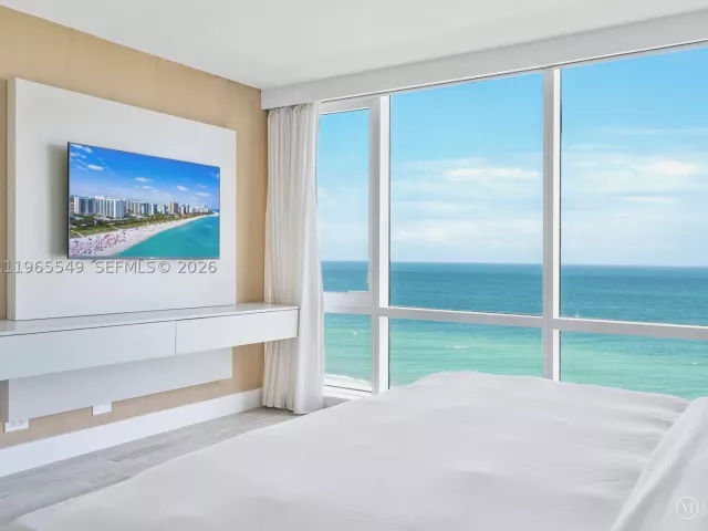 3-bedroom condo for sale in Miami Beach - 102 24th St 1119 - MondialRealty