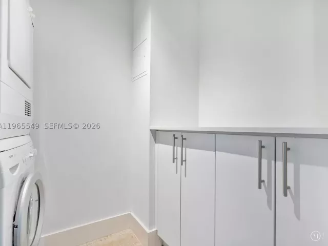 3-bedroom condo for sale in Miami Beach - 102 24th St 1119 - MondialRealty