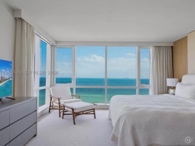 3-bedroom condo for sale in Miami Beach - 102 24th St 1119 - MondialRealty