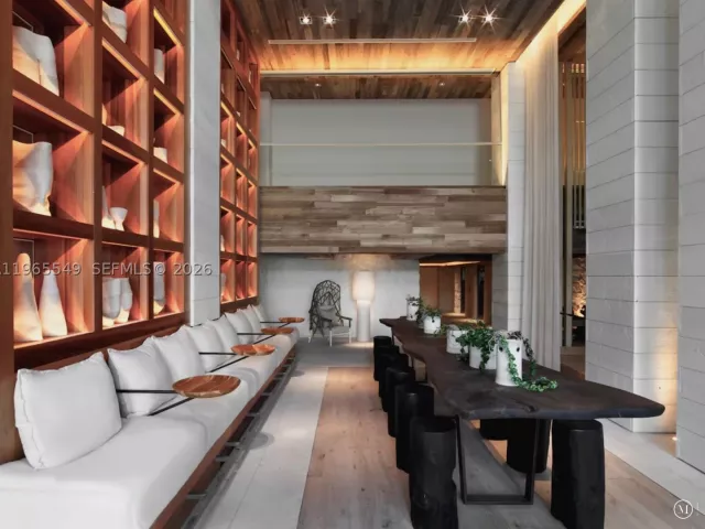 3-bedroom condo for sale in Miami Beach - 102 24th St 1119 - MondialRealty