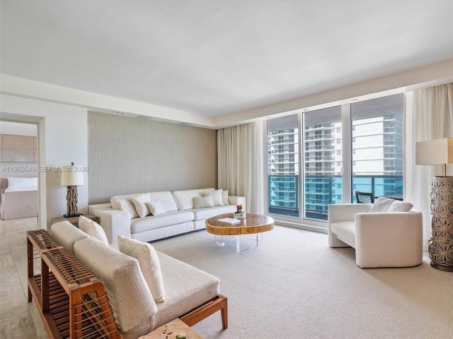 Apartment for sale  Unit #1119 - photo 7430970