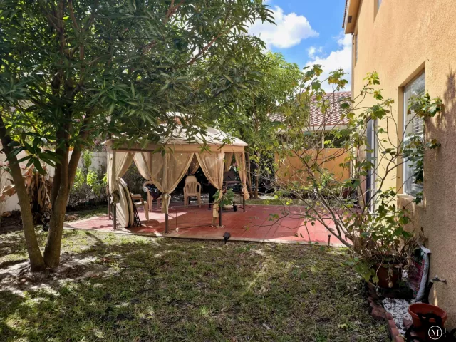 4-bedroom home for sale in West Palm Beach - 236 Gazetta Way - MondialRealty