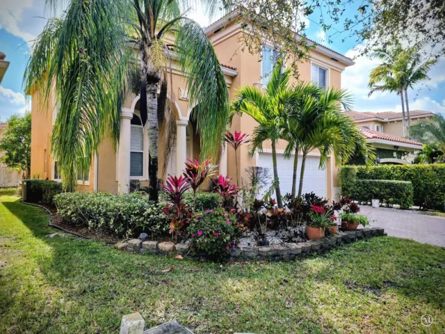 4-bedroom home for sale in West Palm Beach - 236 Gazetta Way - MondialRealty