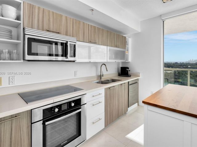 Apartment for sale  Unit #1207 - photo 7430644