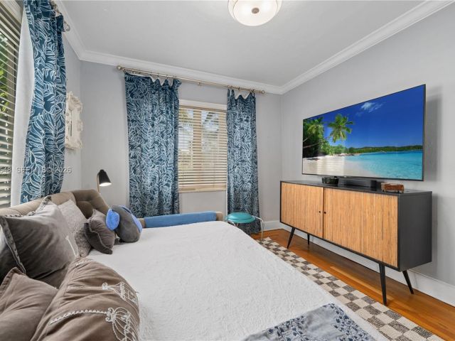 Home for sale at 4500 Sheridan Ave - photo 7467890