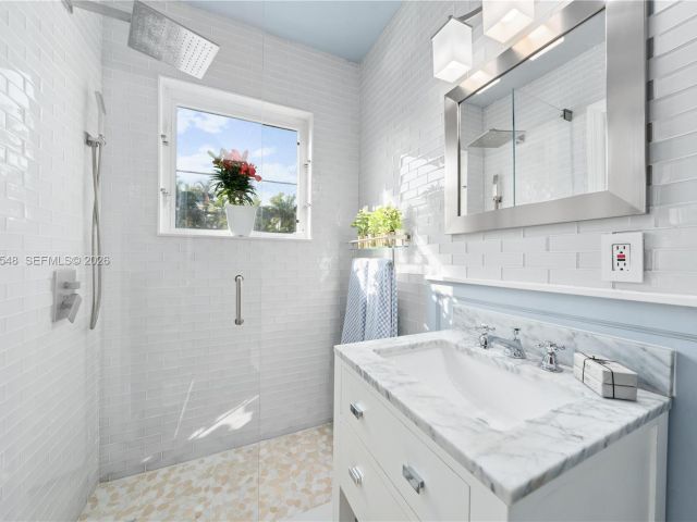 Home for sale at 4500 Sheridan Ave - photo 7467893