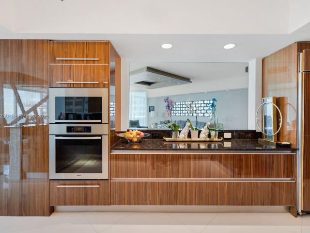 Apartment for sale  Unit #905 - photo 7441239