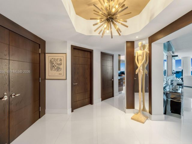 Apartment for sale  Unit #905 - photo 7441246