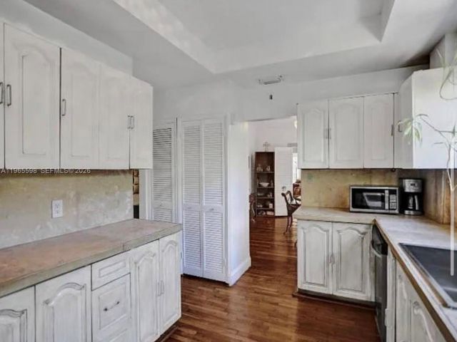 Home for sale at 1107 Alhambra Cir - photo 7471517