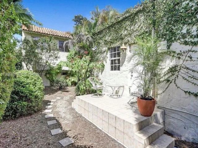 Home for sale at 1107 Alhambra Cir - photo 7471524