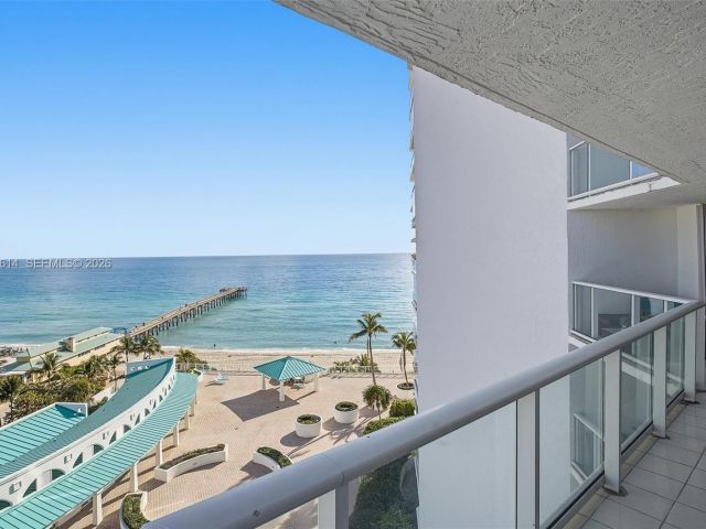 Apartment for sale  Unit #1034 - photo 7432255