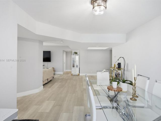 Apartment for sale  Unit #1034 - photo 7432263