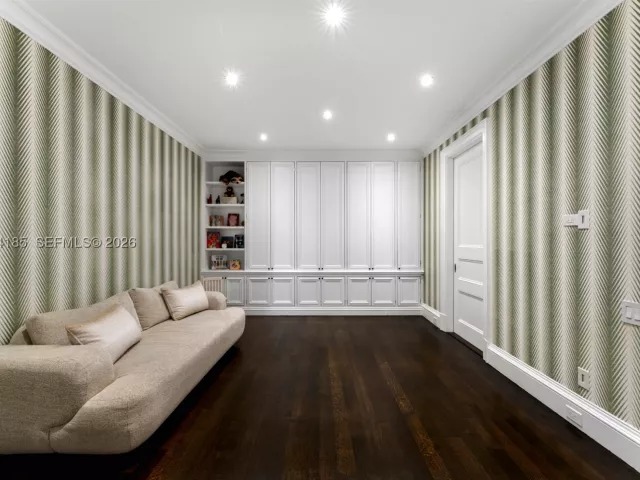 5-bedroom condo for sale in Key Biscayne - 445 Grand Bay Drive PH-1A - MondialRealty