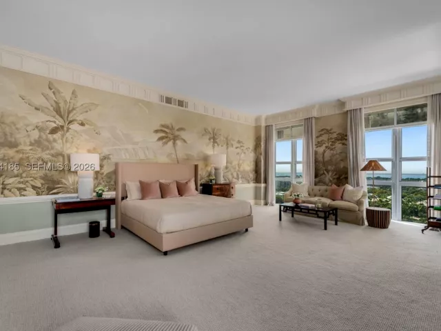 5-bedroom condo for sale in Key Biscayne - 445 Grand Bay Drive PH-1A - MondialRealty