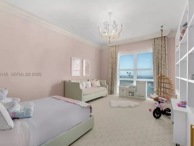 5-bedroom condo for sale in Key Biscayne - 445 Grand Bay Drive PH-1A - MondialRealty